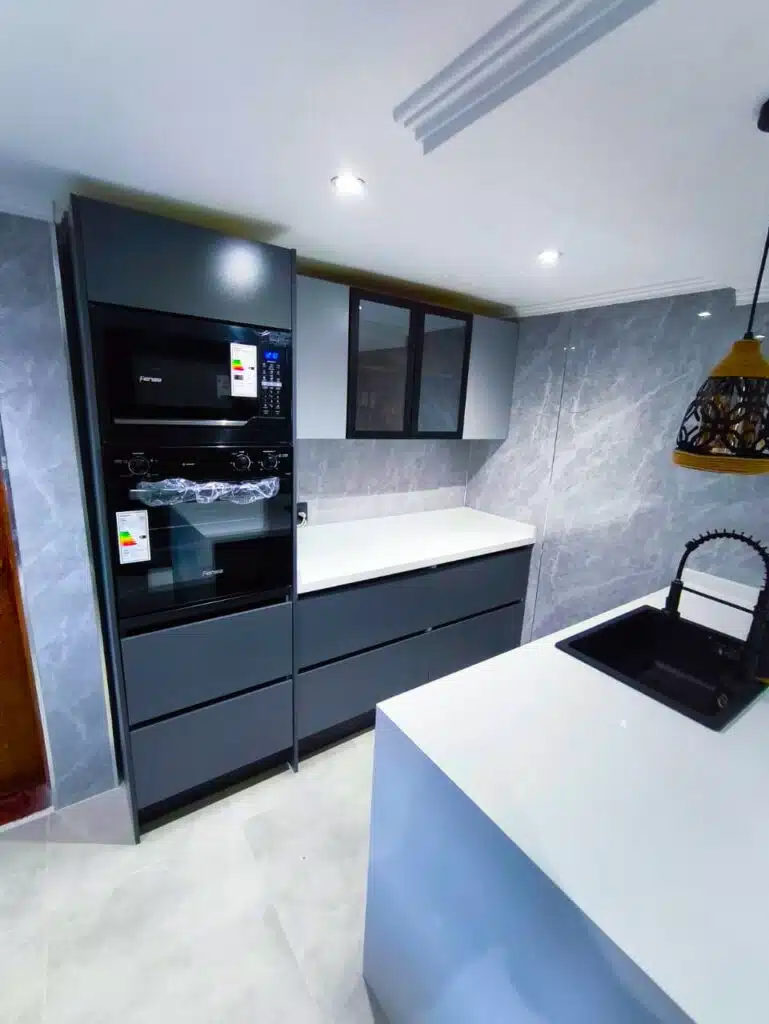 muebles a medida cocina en cuarzo santiago